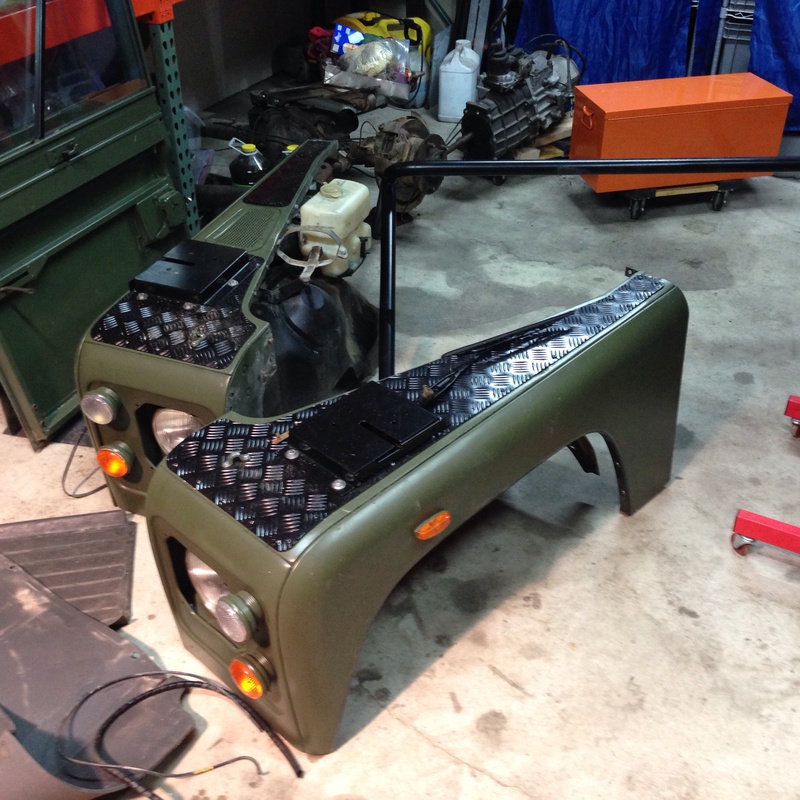 ex-mod-defender-wings_12555132835_o