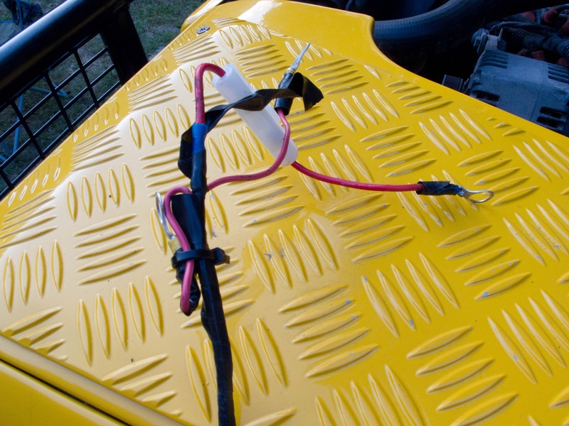 how-not-to-wire-accessories_4769969810_o