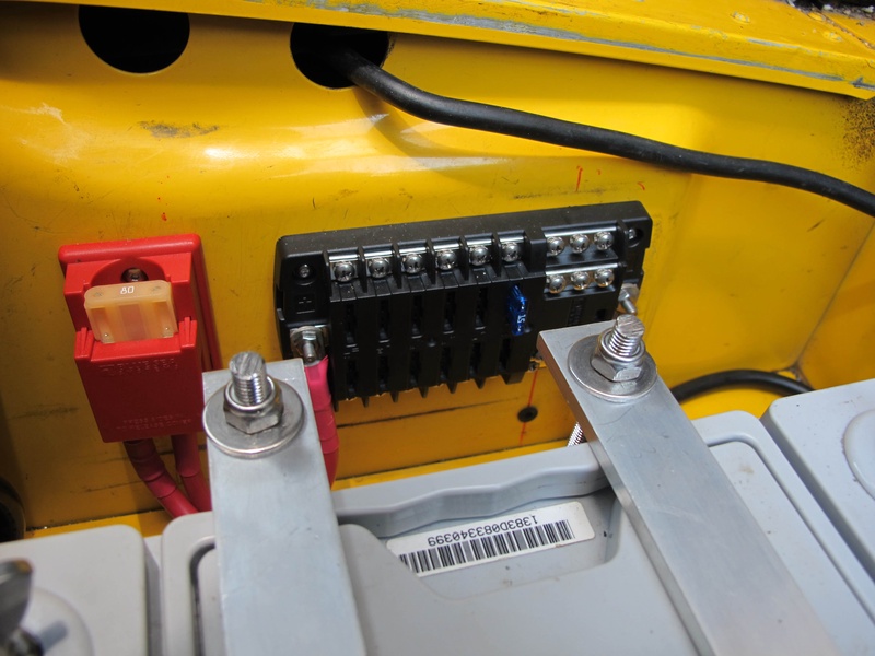 maxi-fuse-and-blue-sea-systems-fuse-block_4769323205_o