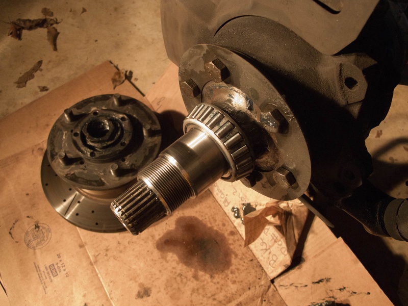 defender-90-stub-axle_4296532527_o