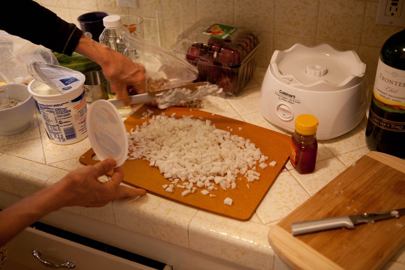 chopping-onions_4491340560_o