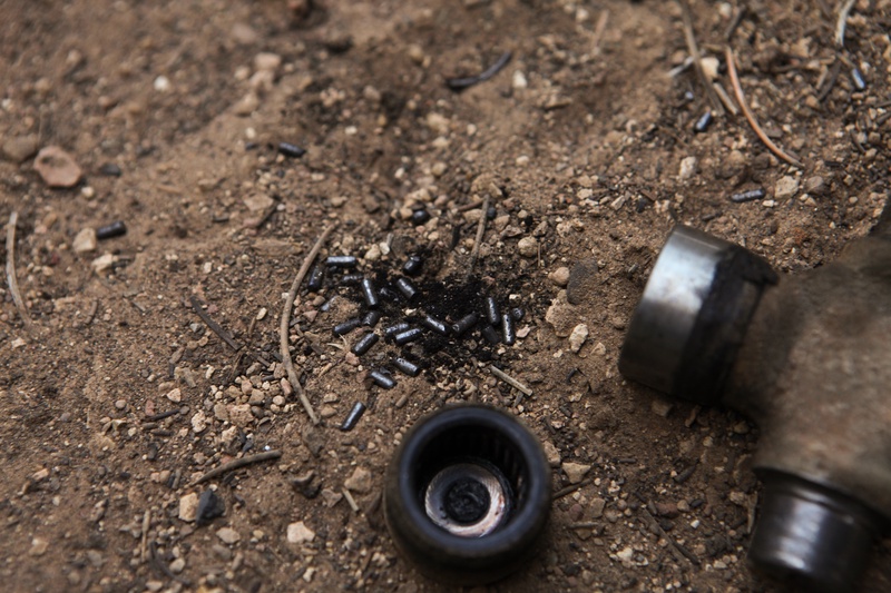 needle-bearing-dust_8762757398_o