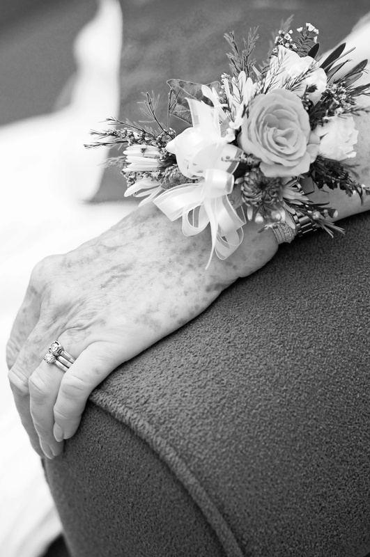 chris-and-rachel-064bw_3764868790_o