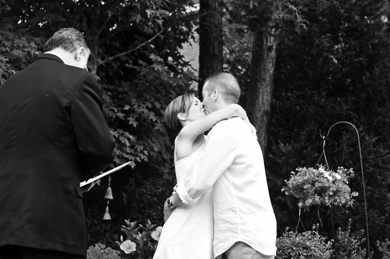 chris-and-rachel-115bw_3764131911_o