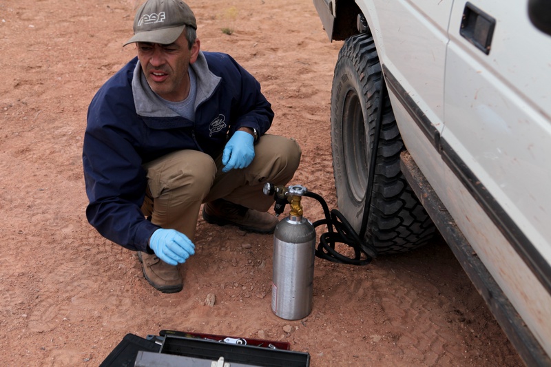 peters-anton-chigurh-co2-tank_7086285901_o